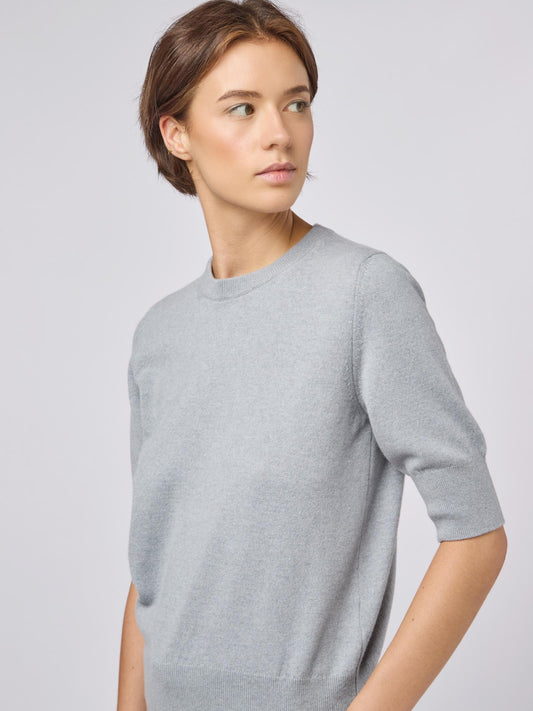 Maglia girocollo con manica al gomito in puro cashmere misty grey 240a12_fw24-3_j43j43