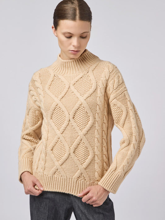 Maglia donna collo lupetto,lavorazione trecce e losanghe pesca 240b81_fw242a_636636