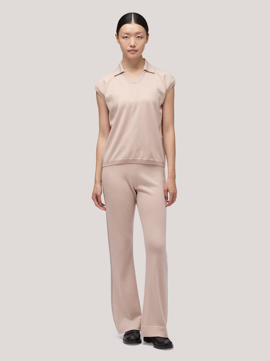 Maglia polo donna manica corta, catenella su collo rosa tenue 250a25_fw25-3_a16ros