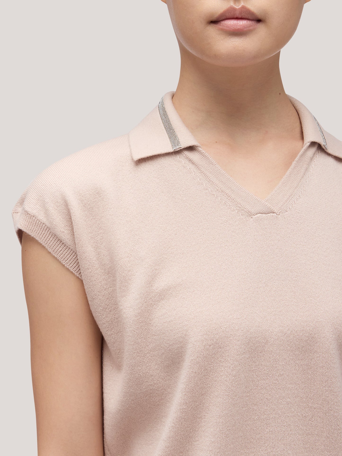 Maglia polo donna manica corta, catenella su collo rosa tenue 250a25_fw25-3_a16ros 68160120783174