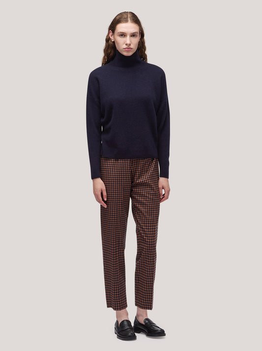 Maglia donna collo alto in piedi manica lunga, garzato notte 250a96_fw25-3_064not