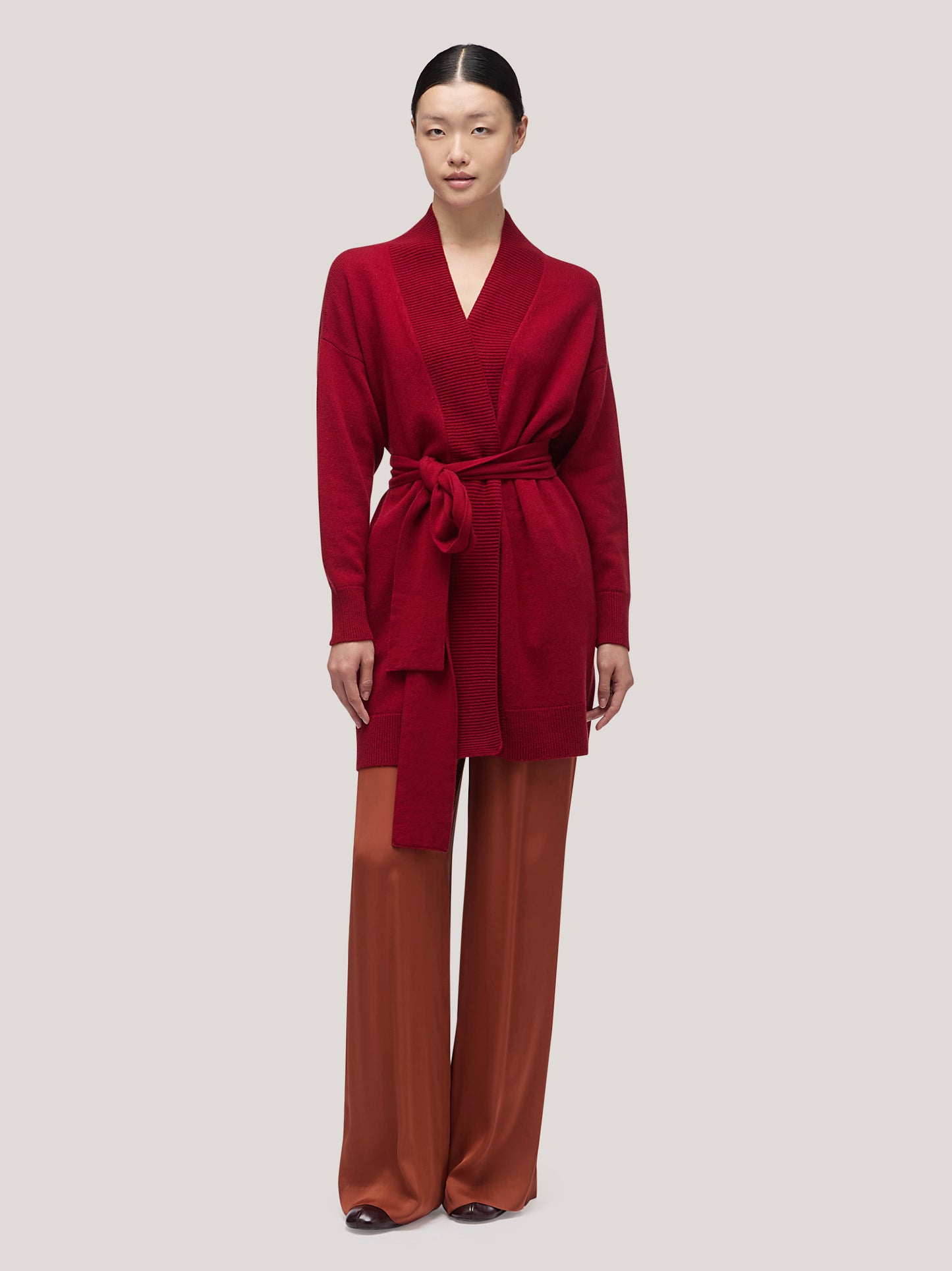 Maglia cardigan donna liste a costa, tasche e cintura, garzato ciliegia 250a97_fw25-3_821cil 68148358054214