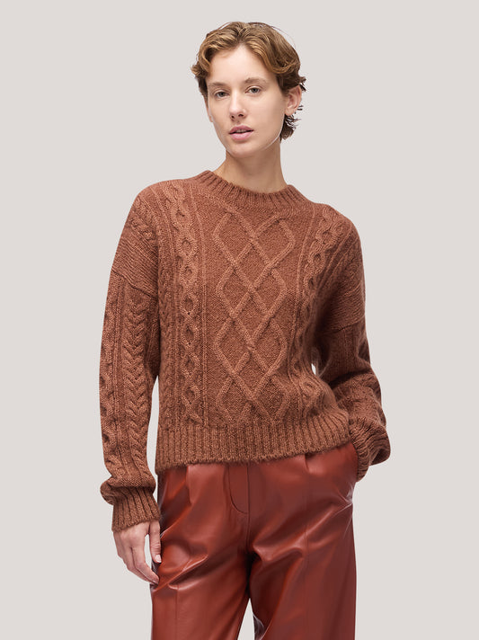 Maglia donna a trecce girocollo manica lunga, soft mohair - Maglia donna a trecce girocollo manica lunga, soft mohair alt - 002