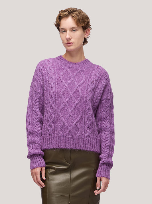 Maglia donna a trecce girocollo manica lunga, soft mohair - Maglia donna a trecce girocollo manica lunga, soft mohair alt - 002