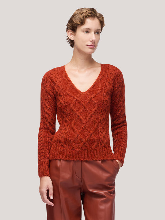 Maglia donna a trecce scollo V manica lunga, soft mohair - Maglia donna a trecce scollo V manica lunga, soft mohair alt - 002