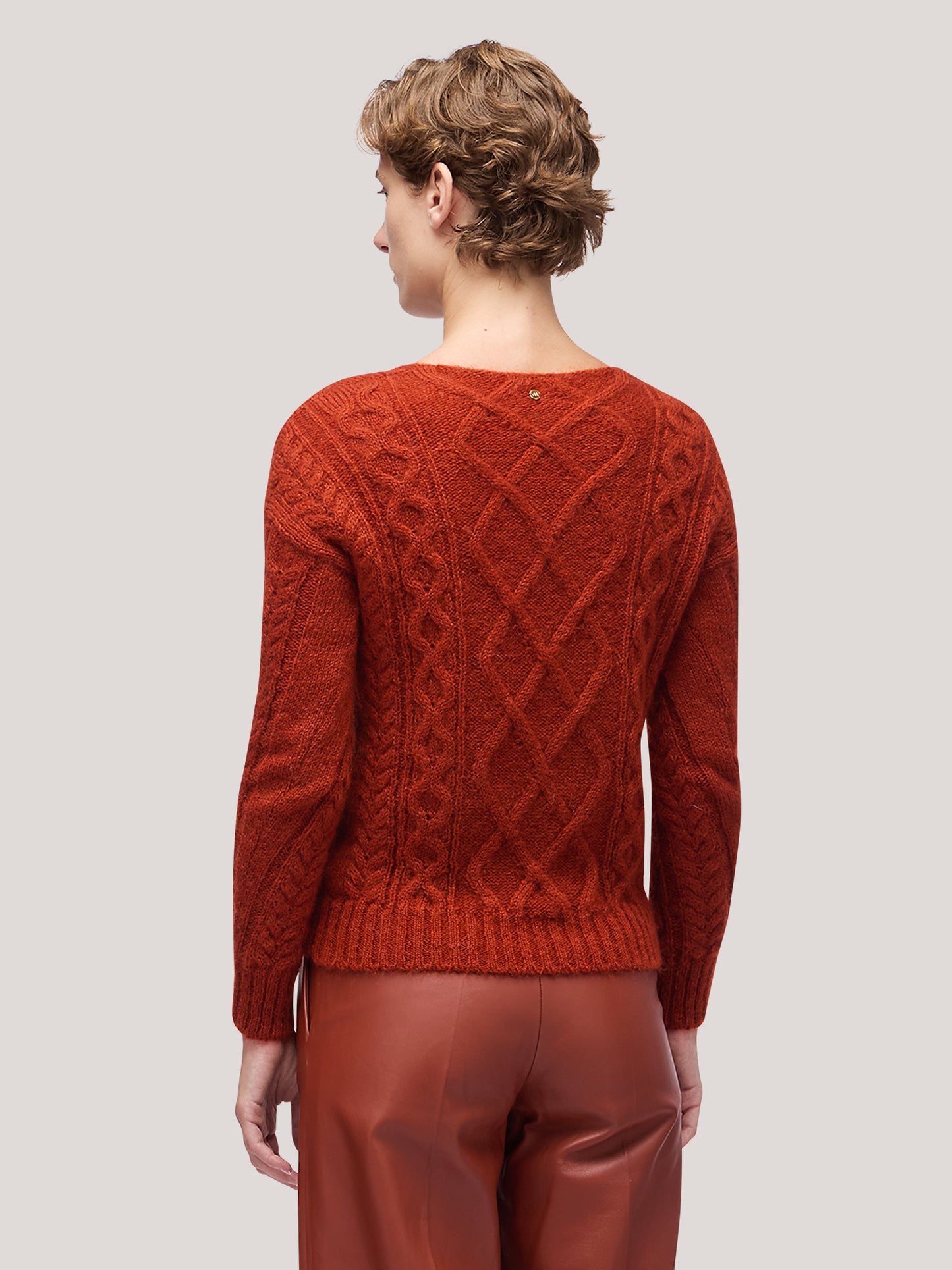 Women's V-neck cable knit sweater with long sleeves, soft mohair copper 250n12_fw255a_677ram 68147790381382