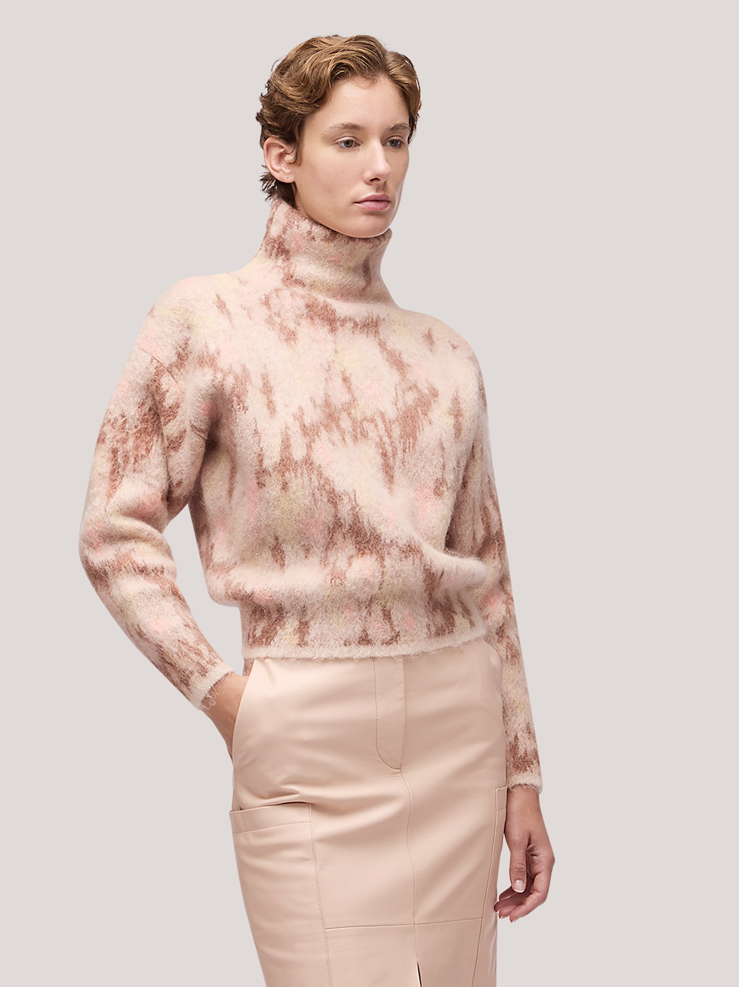 Maglia donna collo in piedi manica lunga, fantasia floreale pettinata b.co /biscotto 250n23_fw255c_217bia 68147712885062