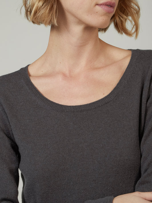 Wide-neck cashmere sweater - Wide-neck cashmere sweater alt - 002