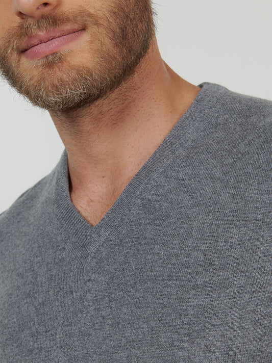 Cashmere V-neck sweater - Cashmere V-neck sweater alt - 002