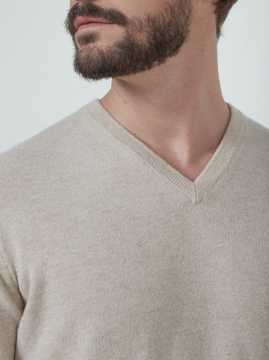 Cashmere V-neck sweater - Cashmere V-neck sweater alt - 002