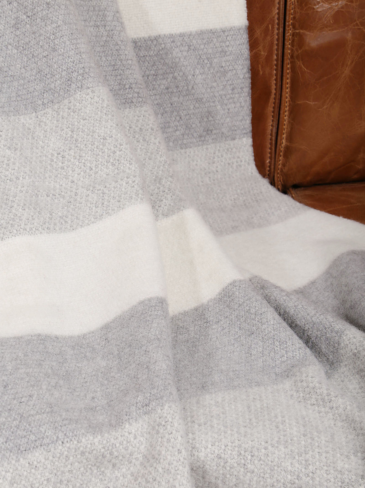 Plaid in Puro Cashmere con Frange grigio cop038_rcapi_002436 77180555559238