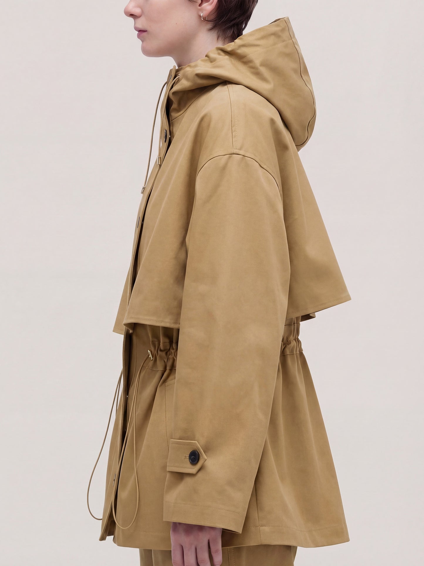 Giubbino con cappuccio in gabardine sable cpa104_s2612b_tsable 72020186333510