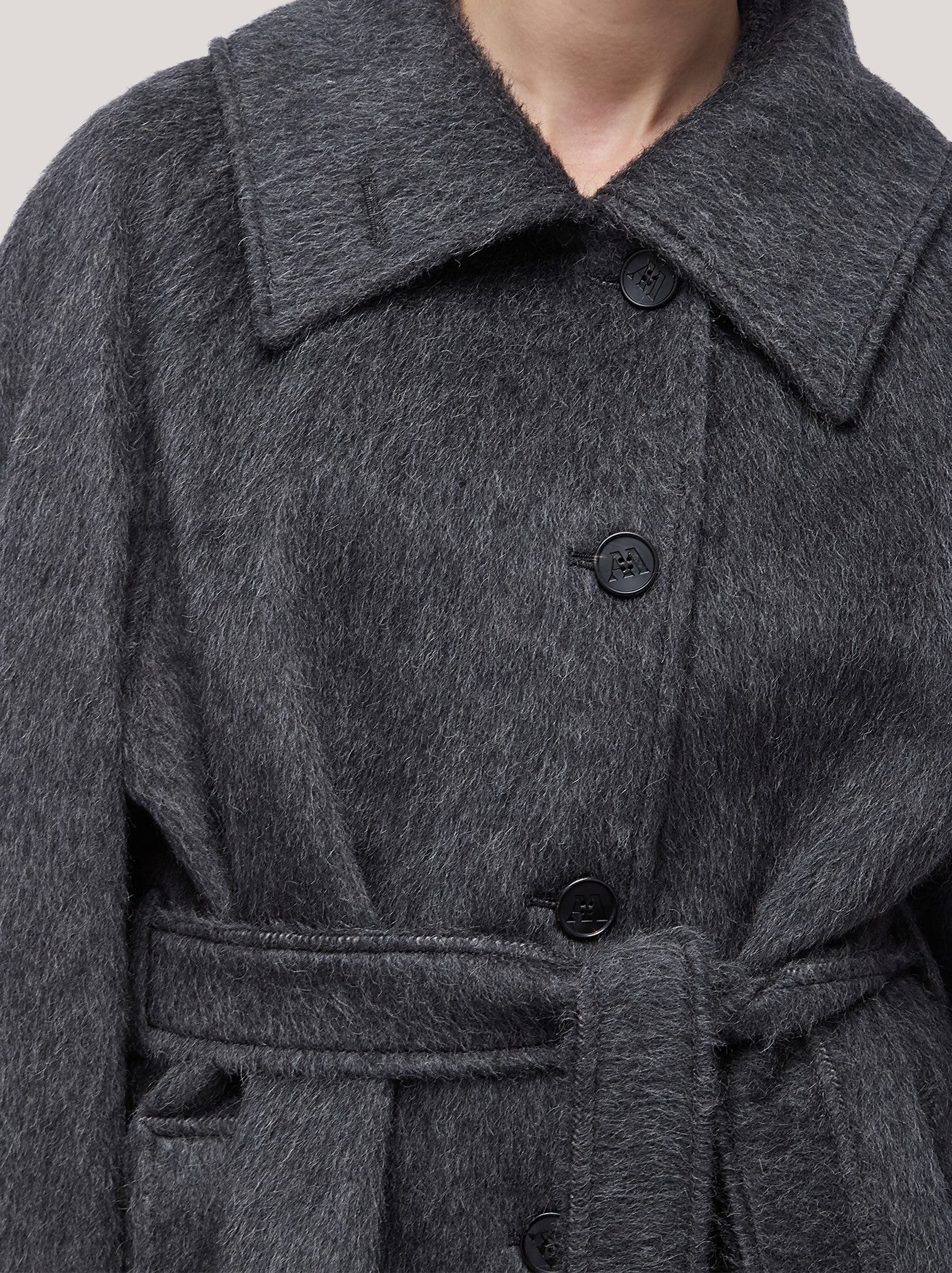 Short stand-collar coat with belt in camel mohair graphite cpa117_t30_f26-30_tgrafi 74819636166982