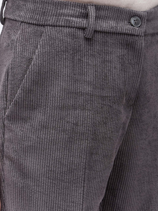 Pantalone slim fit in velluto - Pantalone slim fit in velluto alt - 002