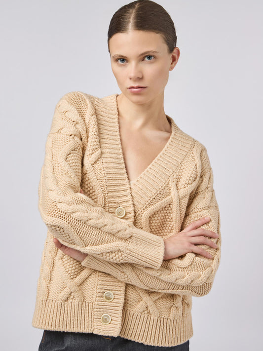 Cardigan donna con lavorazione trecce e losanghe pesca 240b82_fw242a_636636