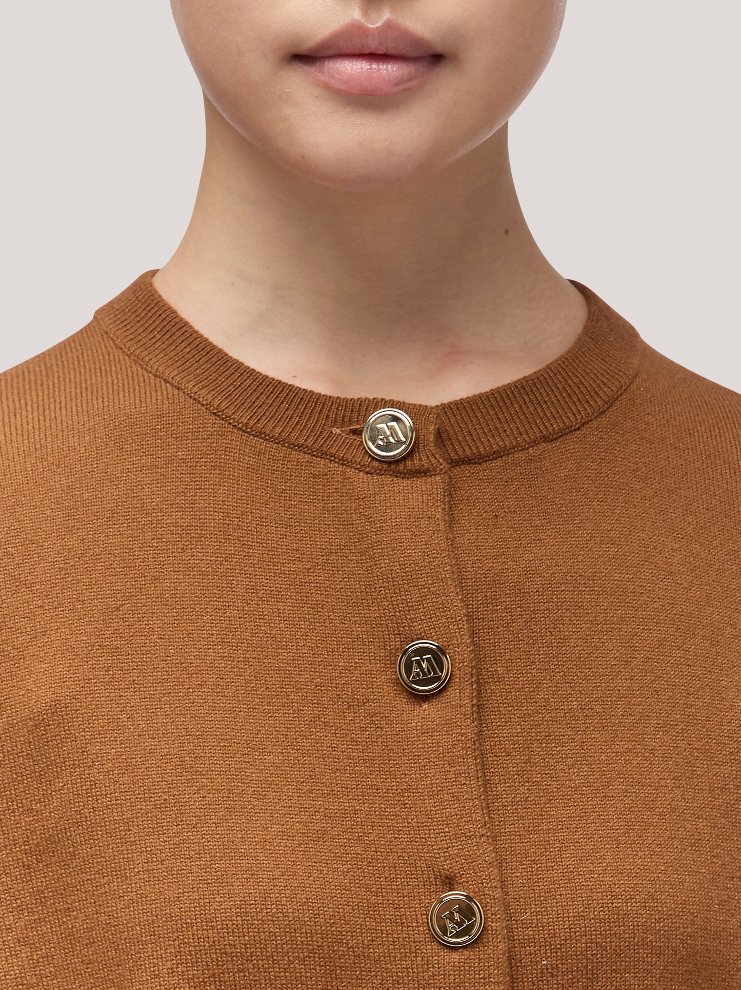 Korean women's long-sleeved sweater with jewel buttons caramel cafe 250a11_fw25-3_165car 68160284655942