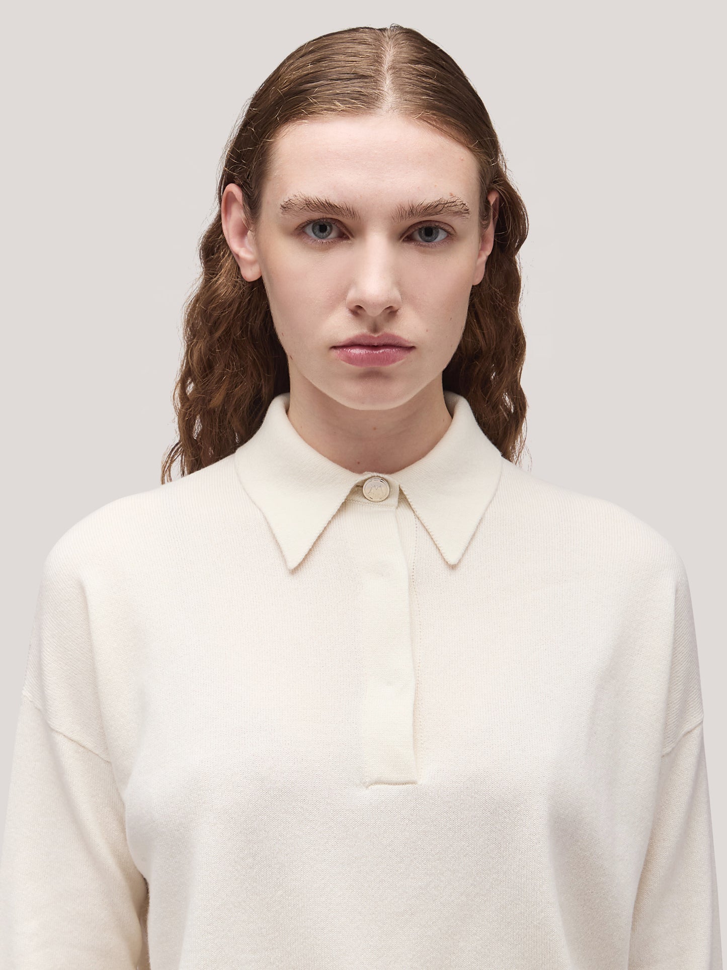 Women's long-sleeved polo shirt with dropped shoulders white 250a13_fw25-3_217bia 68160214532422
