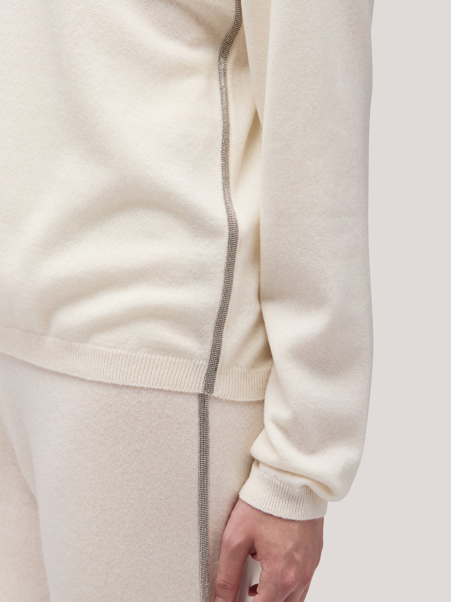 Maglia donna paricollo manica lunga, catenella sul fianco bianco naturale 250a24_fw25-3_217bia 68160180519238