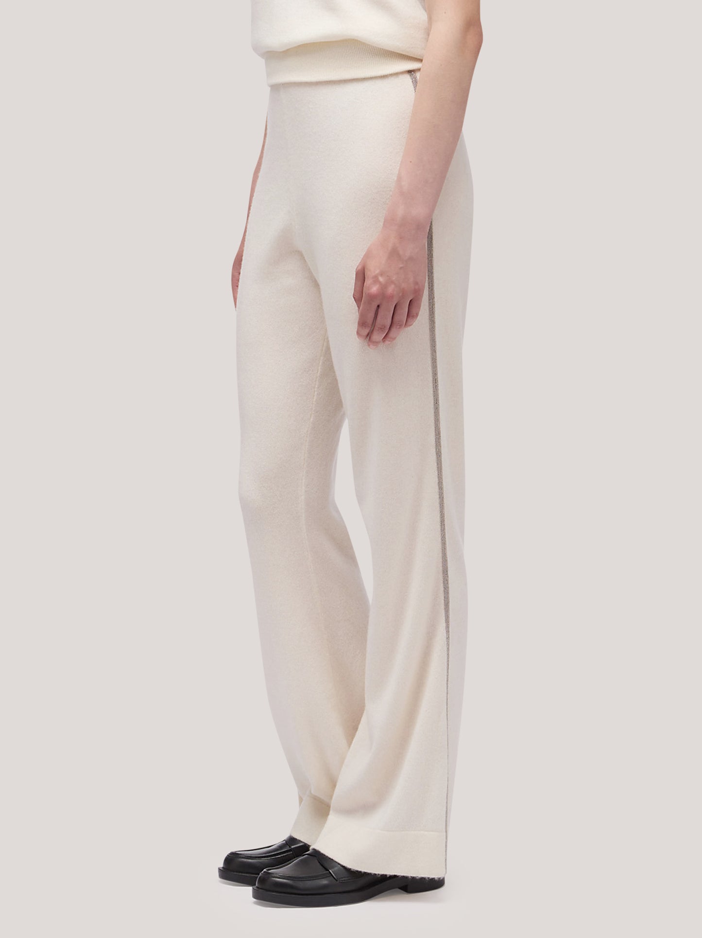 Pantalone donna ampio con catenella sui fianchi bianco naturale 250a28_fw25-3_217bia 68160094863686