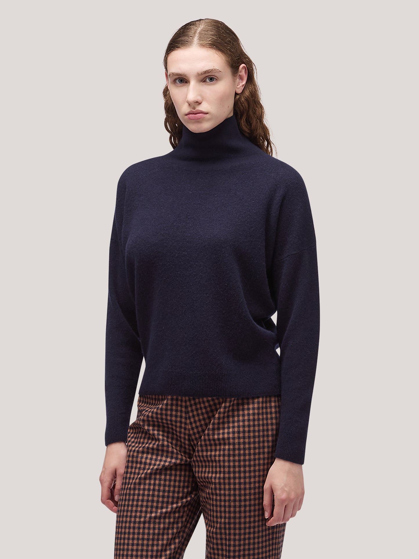 Maglia donna collo alto in piedi manica lunga, garzato notte 250a96_fw25-3_064not 68148903412038
