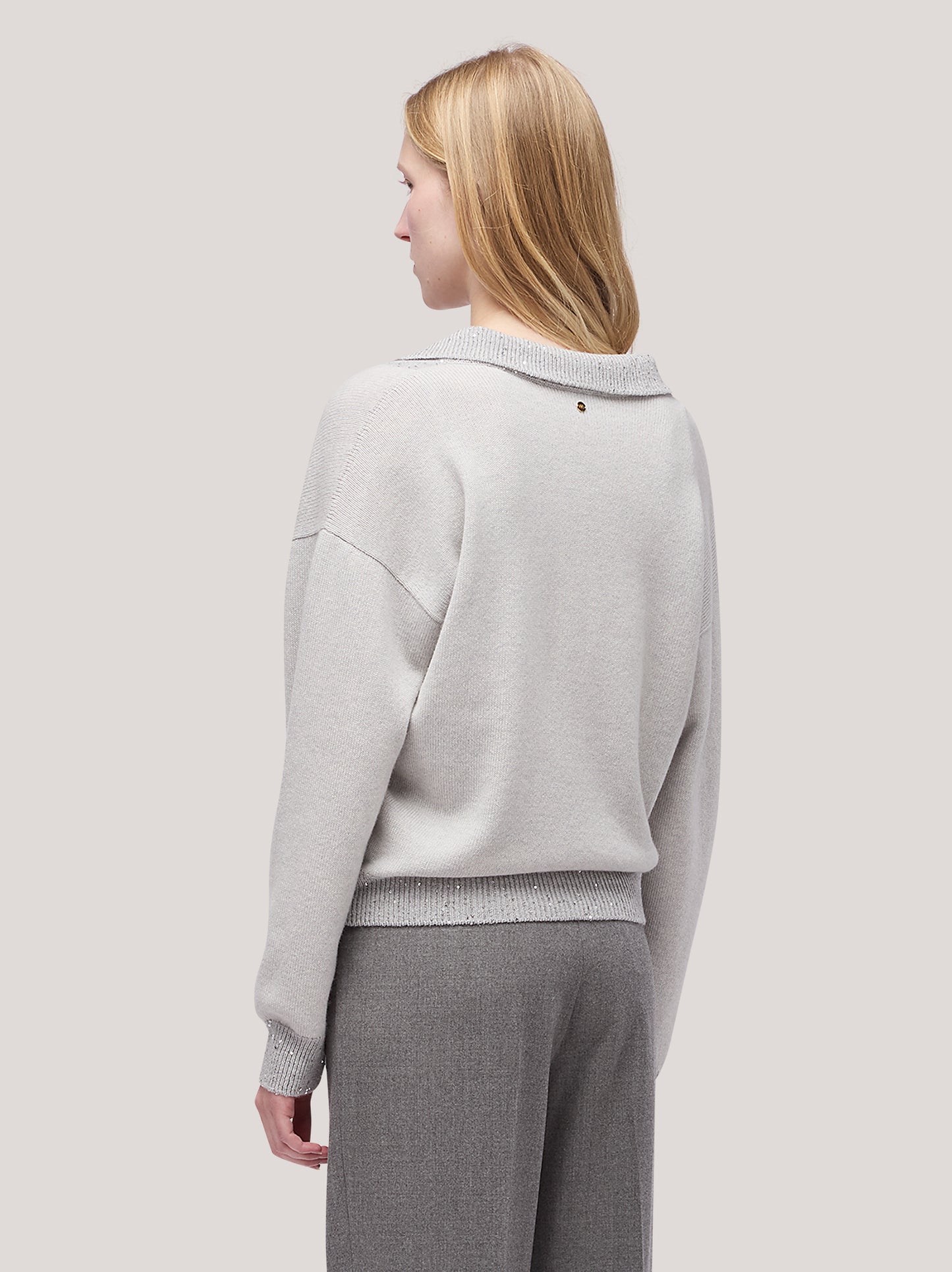 Maglia cardigan donna collo polo con tasche, inserto paillettes su bordi grigio chiaro mel 250f01_fw256a_166grc 68522346545478