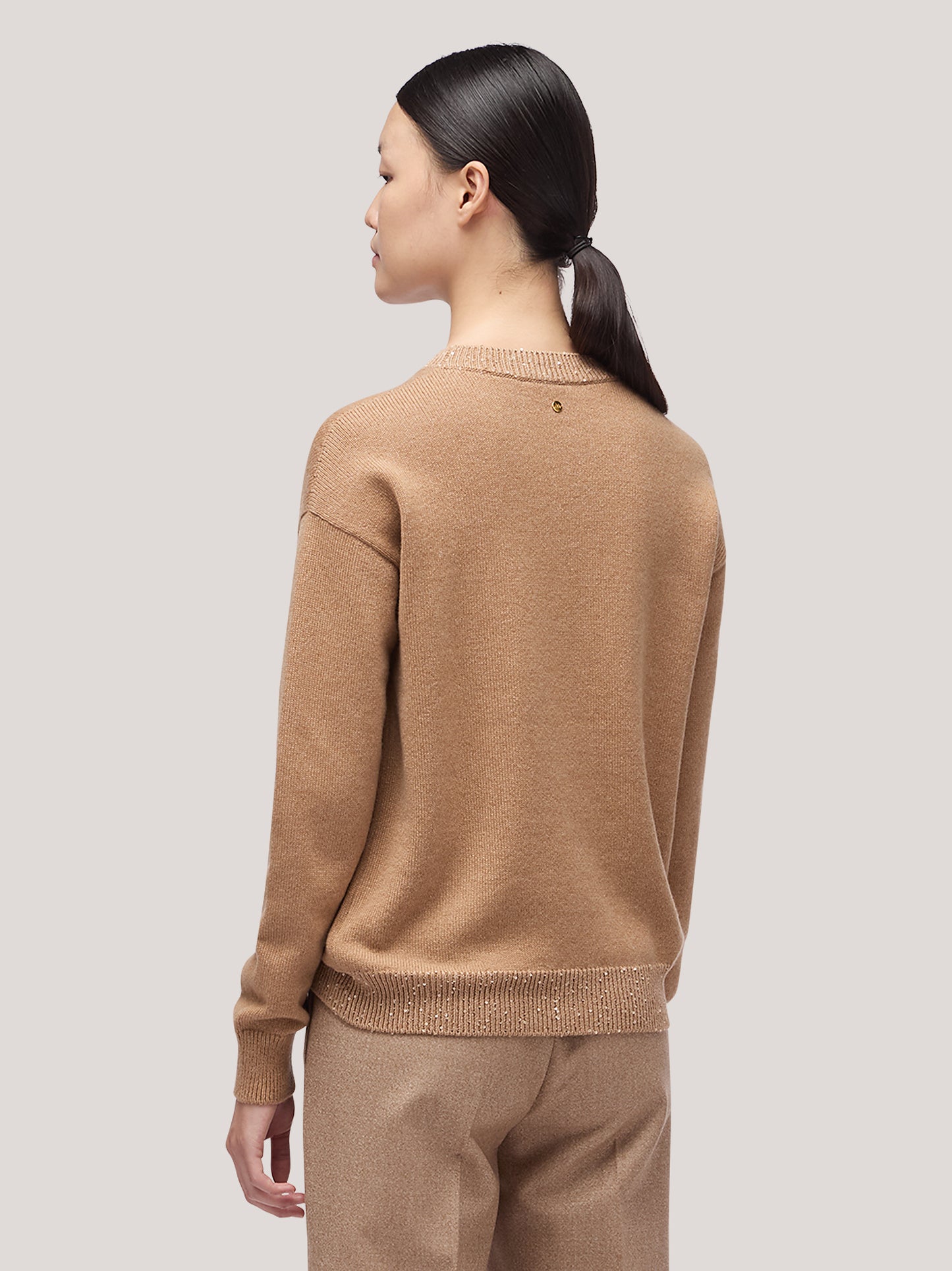 Maglia donna paricollo manica lunga con inserto paillettes su bordi biscotto 250f03_fw256a_846bis 68148258668870