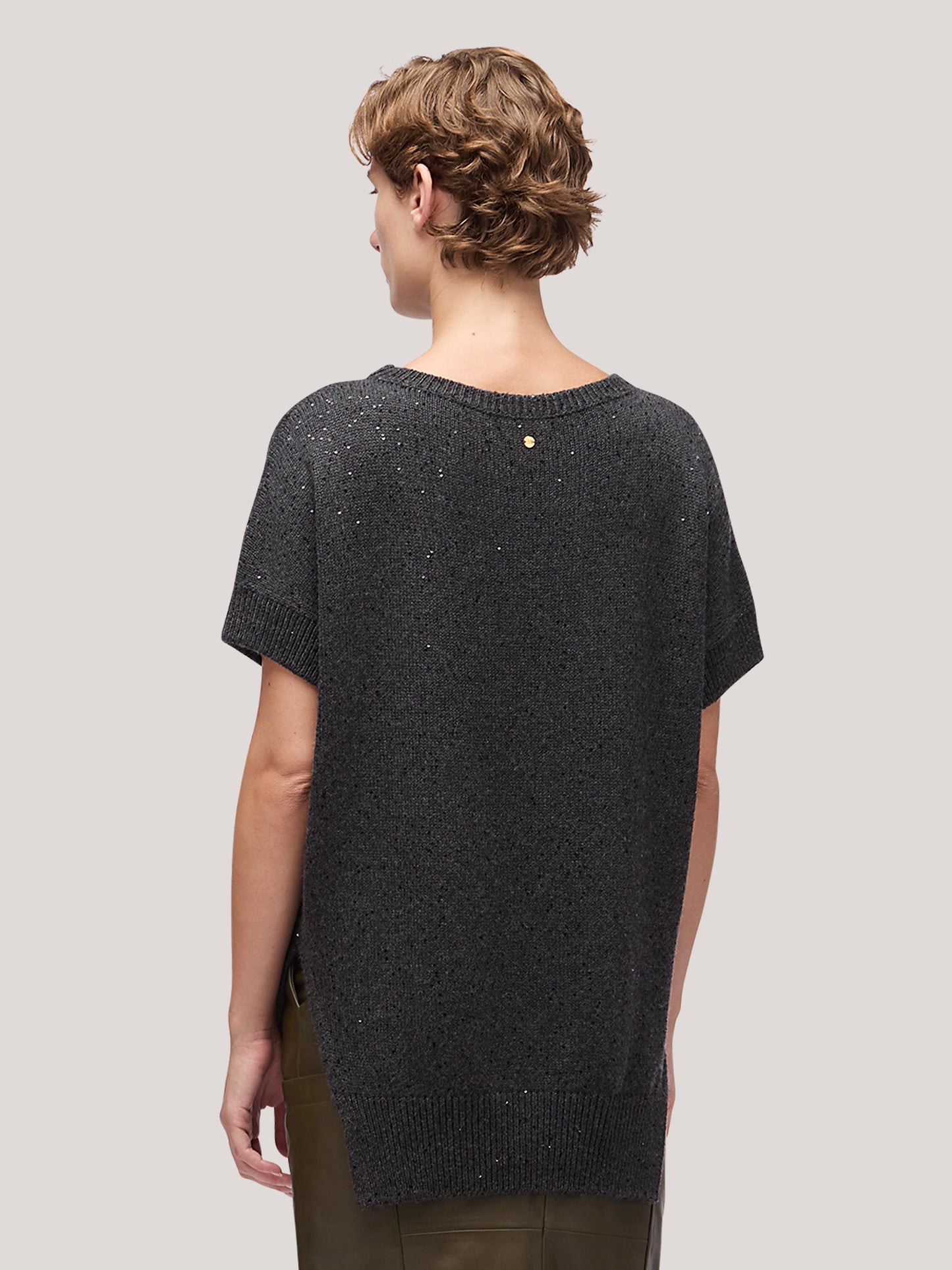 Maglia donna kimono scollo tondo, smanicato con spacchi, applicazione paillettes grafite mel 250f30_fw256a_425gra 68148208599366