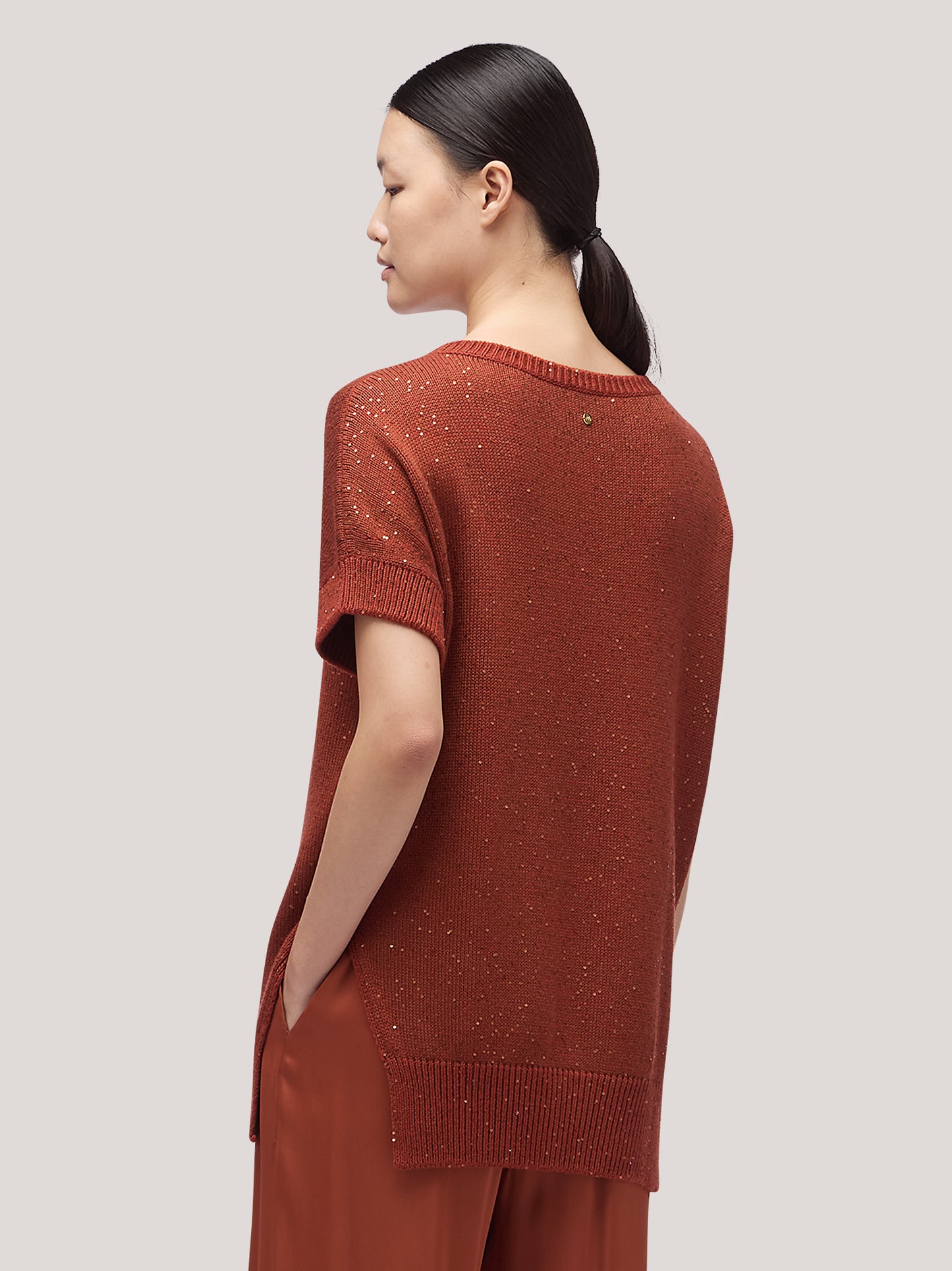 Maglia donna kimono scollo tondo, smanicato con spacchi, applicazione paillettes rame 250f30_fw256a_677ram 68148204994886