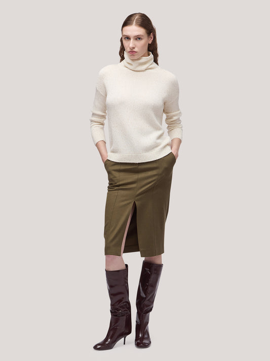 Maglia donna collo in piedi manica lunga, applicazione paillettes bianco con oro 250f31_fw256a_217bor
