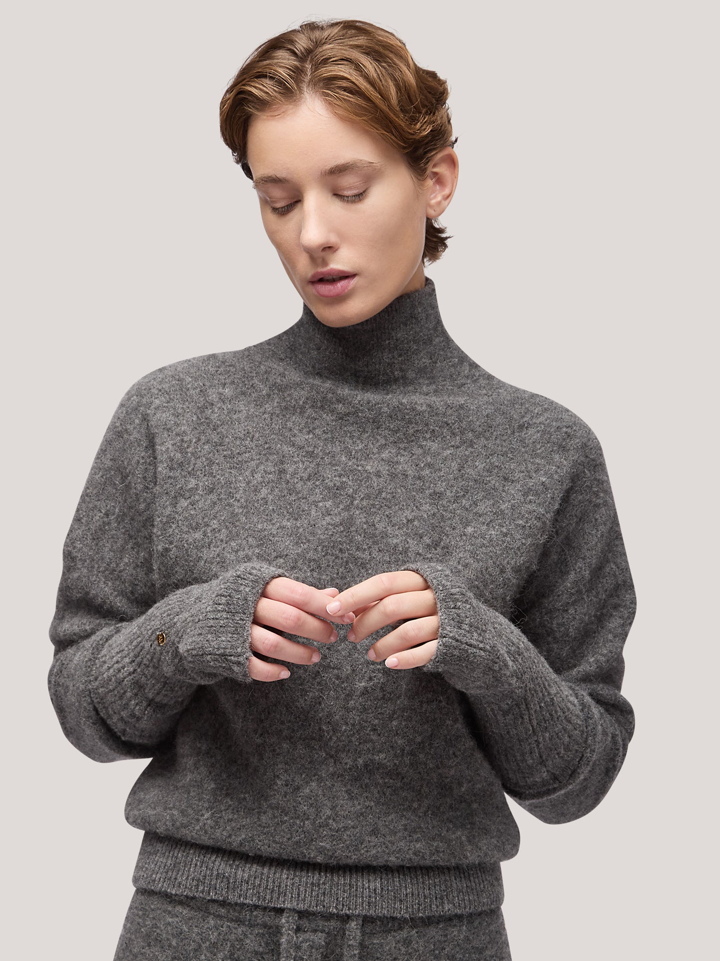 Ribbed sleeves, hanaq grey 25k377_fw254a_085acc 68146045092166