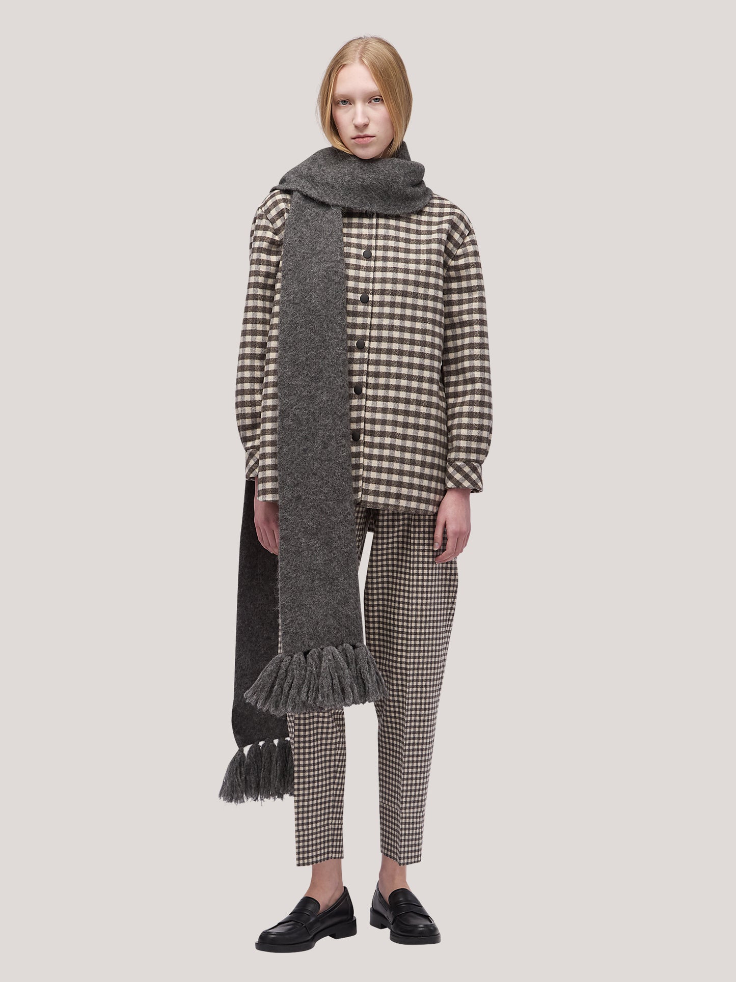 Sciarpa a coste con frange, hanaq acciaio 25k378_fw254a_085acc 68520765096262