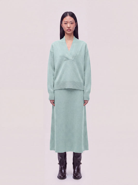 Maglia scollo a V incrociato in Essential cashmere germoglio 260a53_fw26-3_108ger