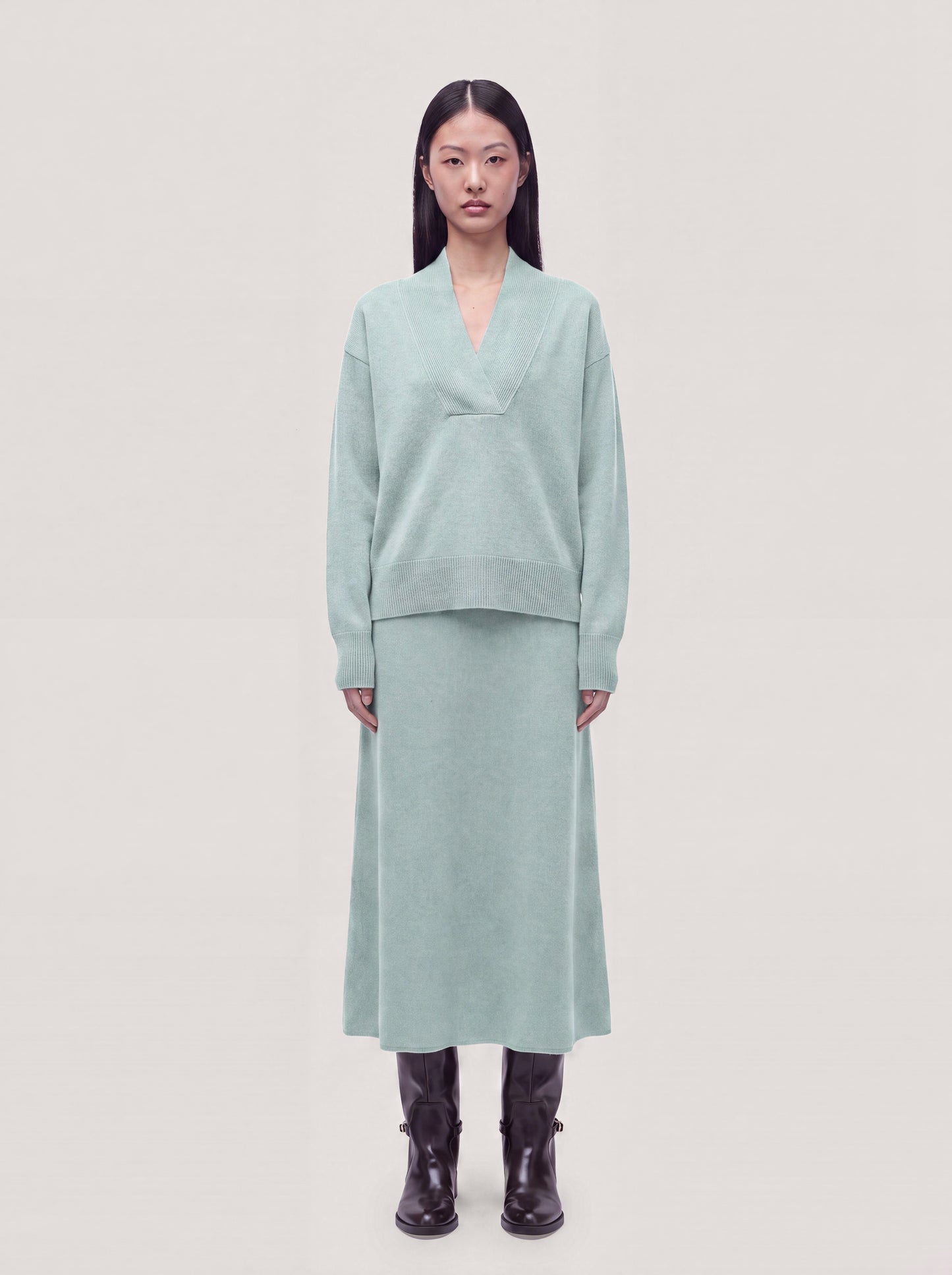 Maglia scollo a V incrociato in Essential cashmere germoglio 260a53_fw26-3_108ger 74824034877766