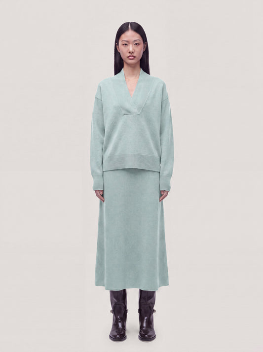 Maglia scollo a V incrociato in Essential cashmere germoglio 260a53_fw26-3_108ger