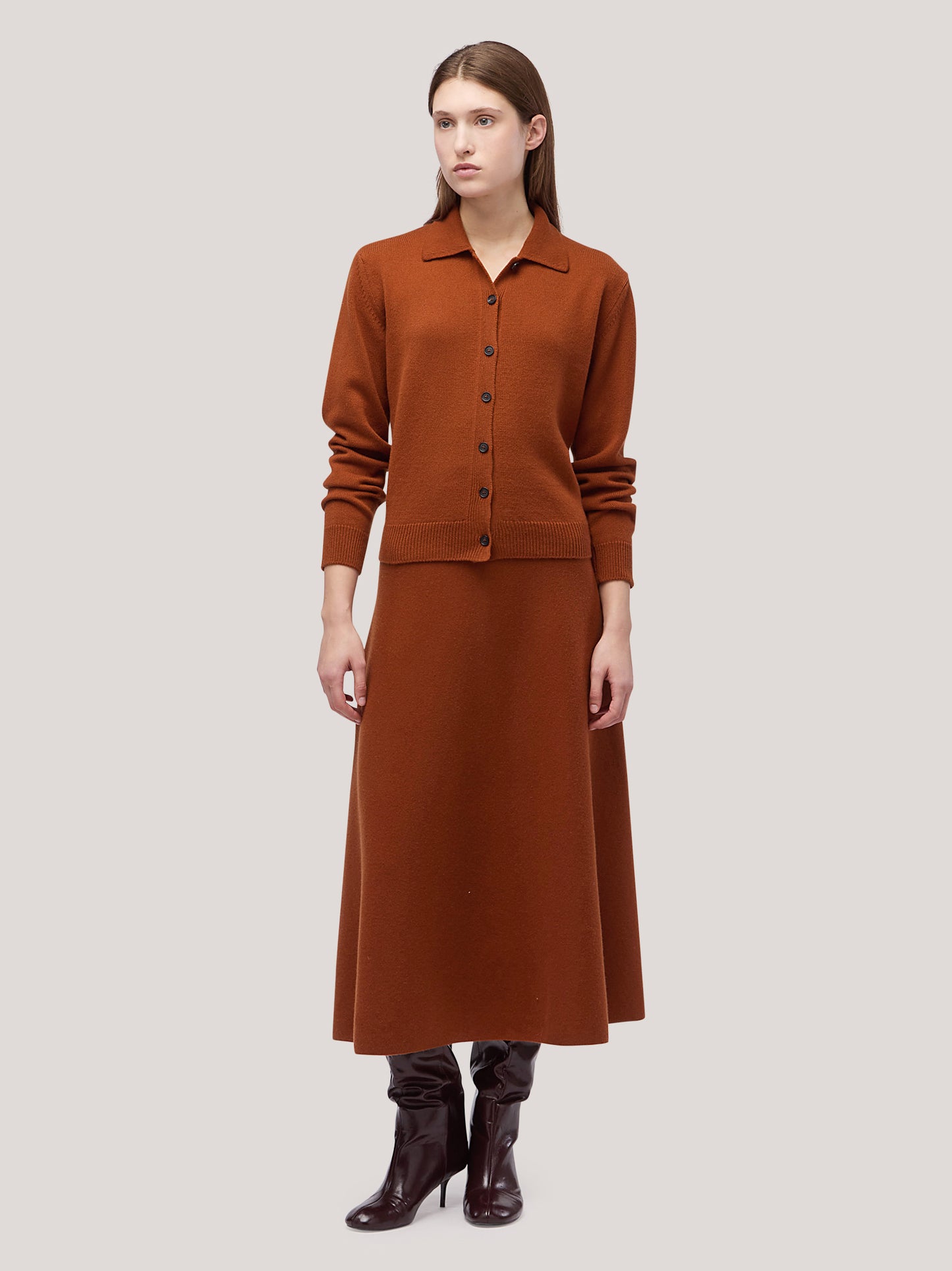 Shirt-collar cardigan sweater in Essential Cashmere volcano 260a54_fw26-3_104vul 74707132711238