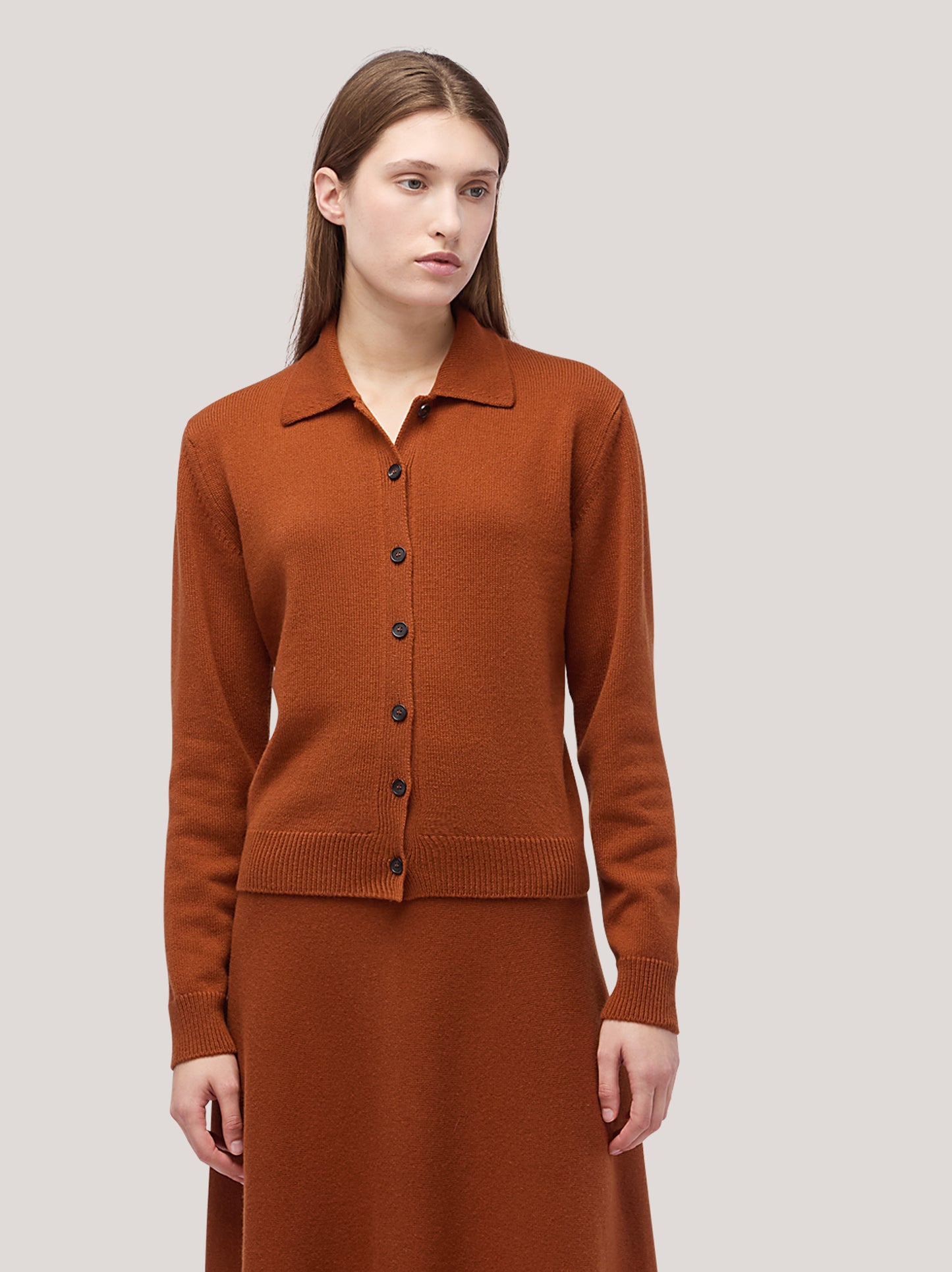 Shirt-collar cardigan sweater in Essential Cashmere volcano 260a54_fw26-3_104vul 74707132744006