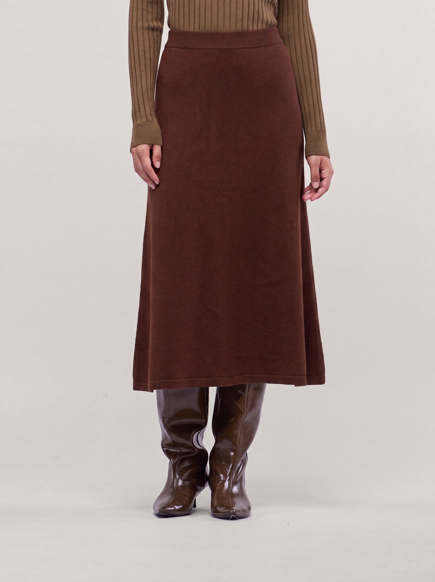 Long skirt in Essential Cashmere nut 260a62_fw26-3_492noc 74823150862662