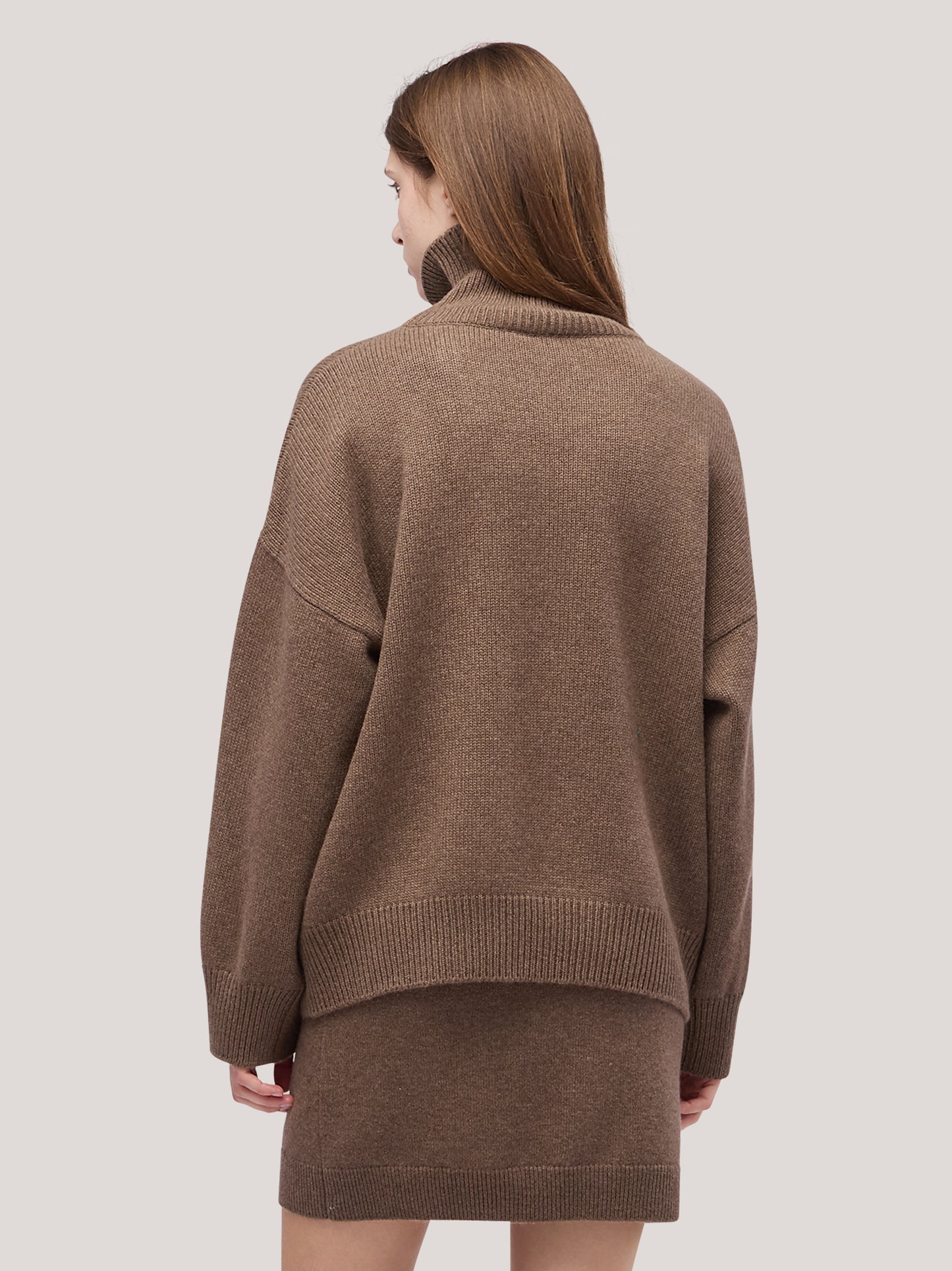 Dolcevita in Essential Cashmere terra 260a83_fw26-3_a31ter 74256073851206
