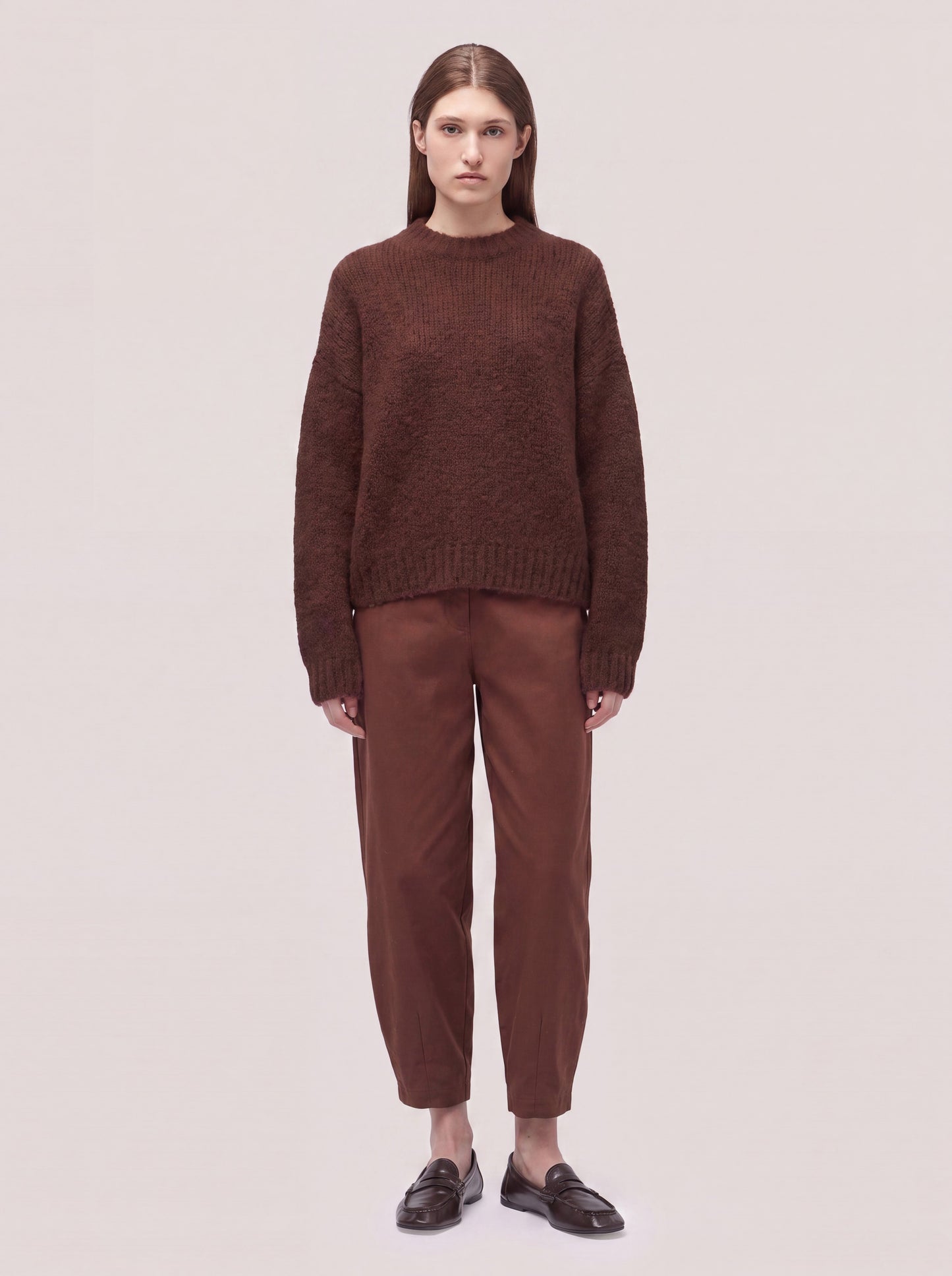 Maglia girocollo  in Cocooning cashmere noce 260b00_fw26-2_492noc 74729533997382