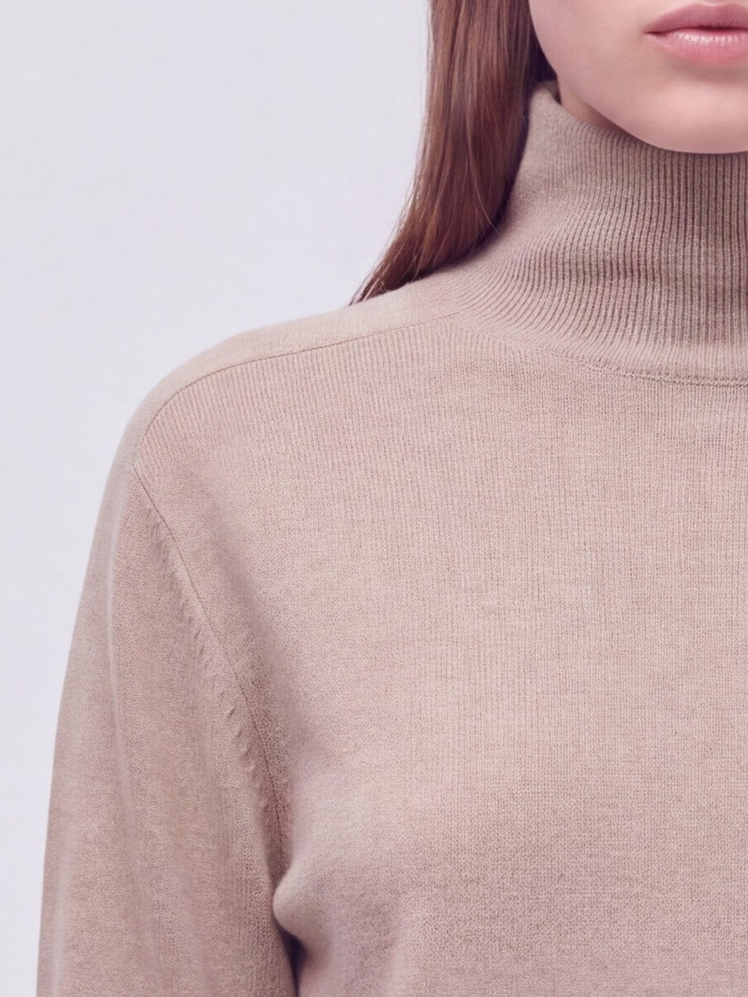 Long-sleeved saddle-shoulder mock-neck in Milano stitch dune 260r10_fw26-7_999dun 75191780344134