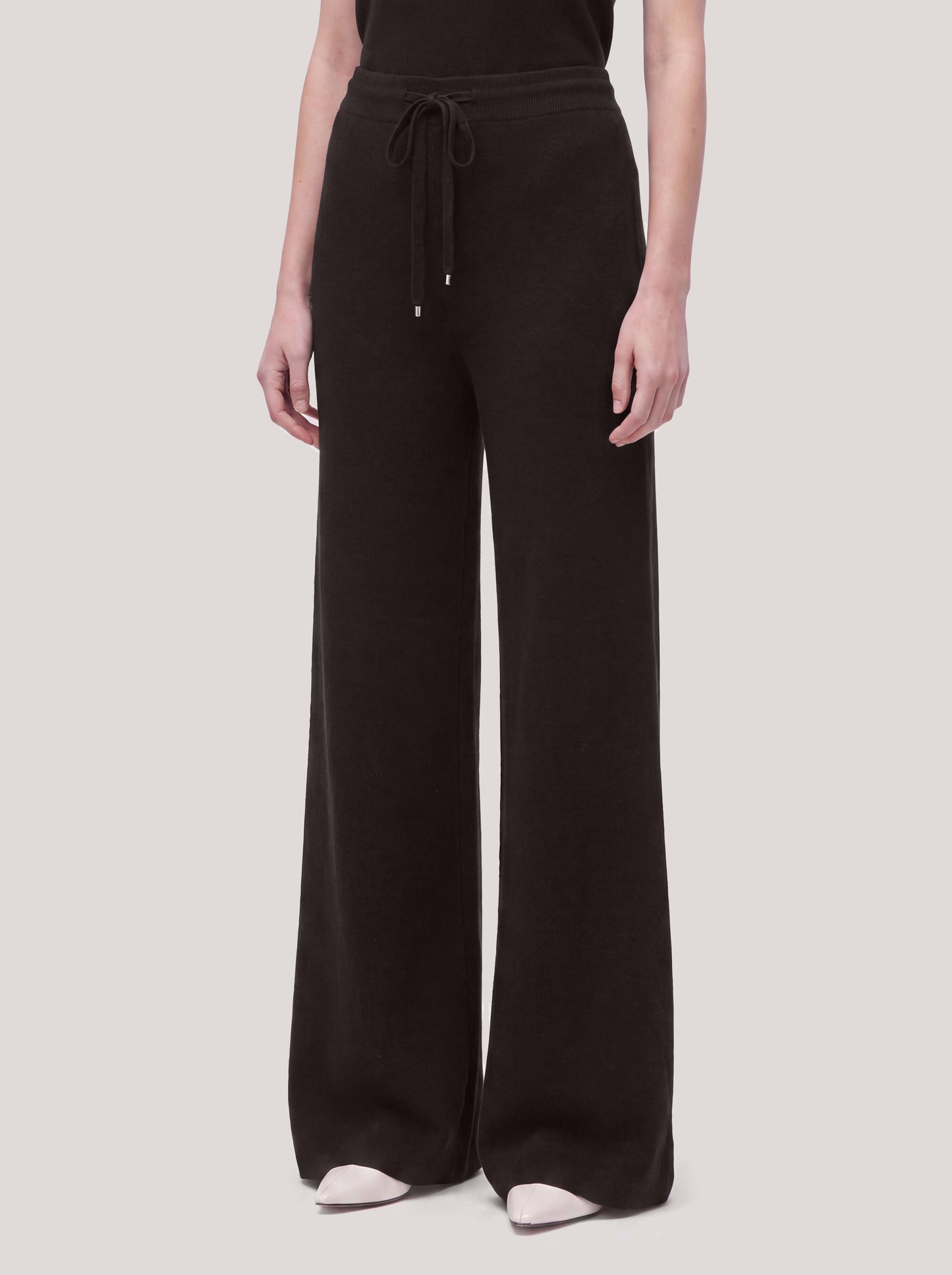 Wide-leg knit trousers with drawstring in Milano stitch black 260r20_fw26-7_096bla 74751629525318