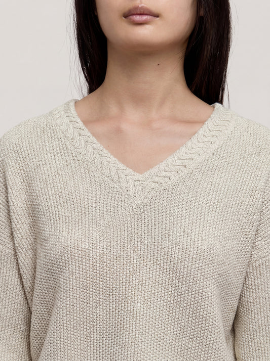 Loose-fit  V-neck sweater in rice stitch - Loose-fit  V-neck sweater in rice stitch alt - 002