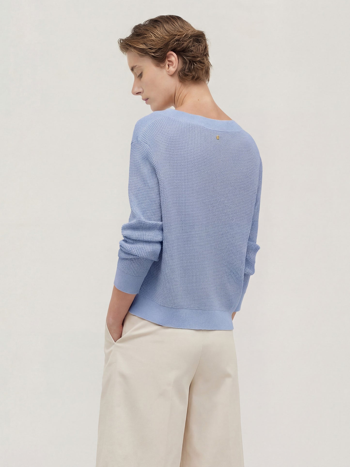 Maglia con scollo V ampio con manica lunga, punto rodier light blue 260z39_ss264a_j33lbl 71770620166470