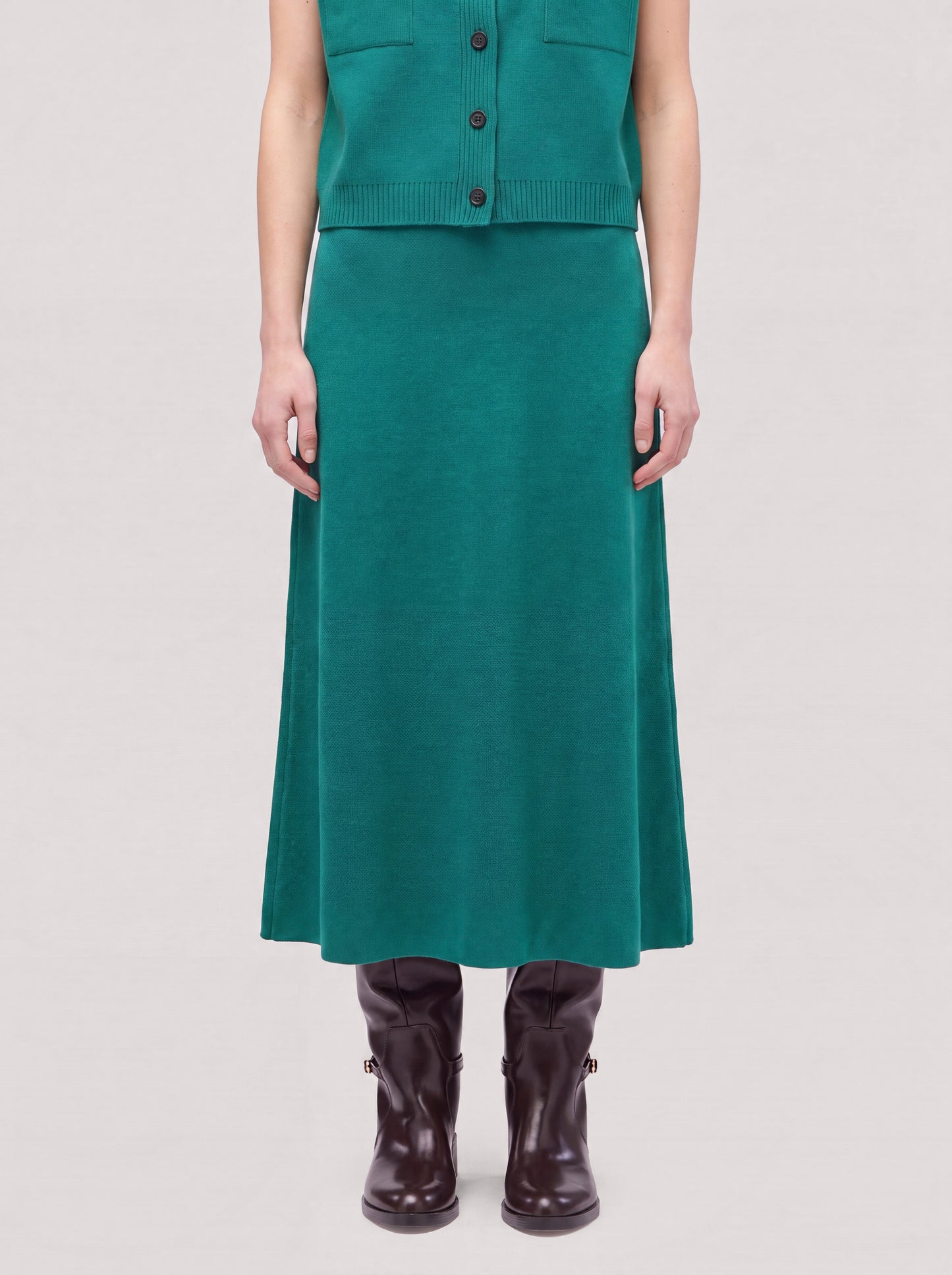 Long flared skirt in Milano stitch knit jade 260r22_fw26-7_816gia 74751804735814
