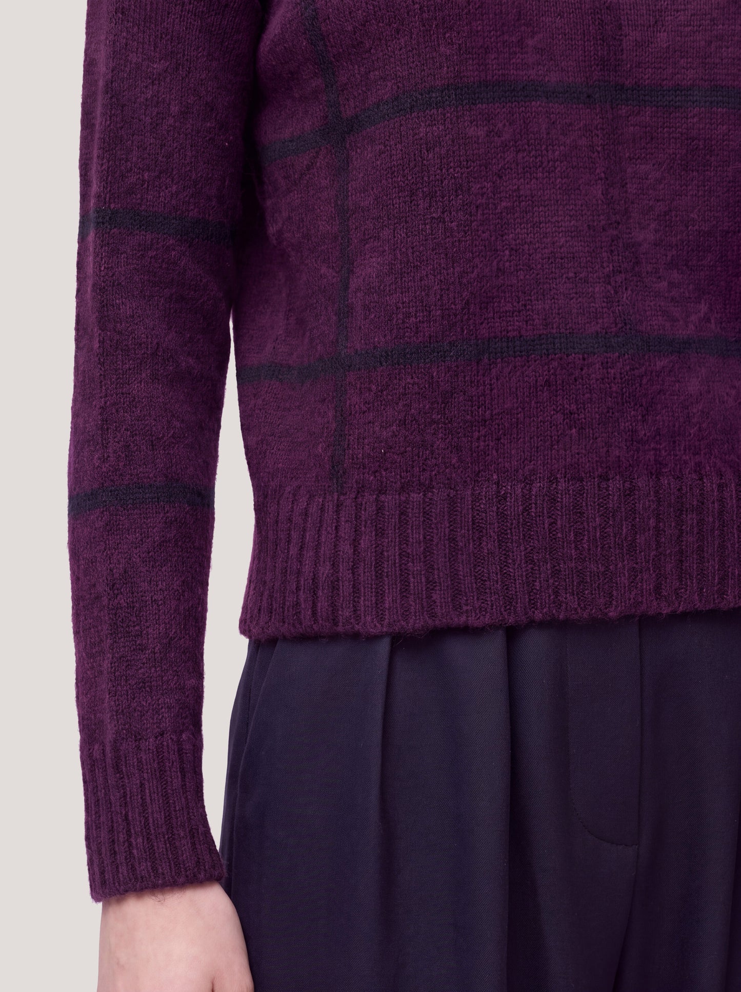 Long-sleeved crew-neck tartan color-block sweater dark grape 260n32_fw2615_489dgr 75188144505158