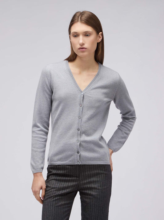 Cardigan in cashmere misty grey                                                                                           550786_rcapi_j43j43