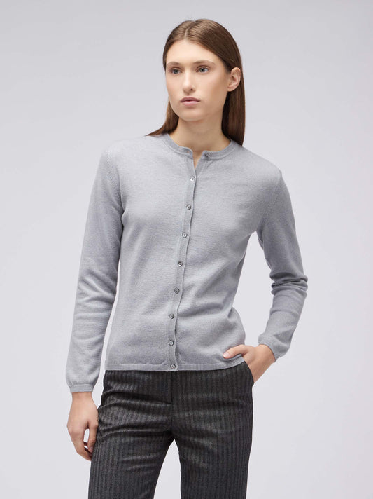 Cardigan in cashmere misty grey                                                                                           550787_rcapi_j43j43