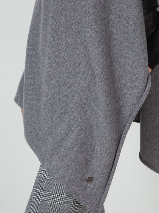 Maglia poncho leggero a punta con scollo barca - Maglia poncho leggero a punta con scollo barca alt - 002