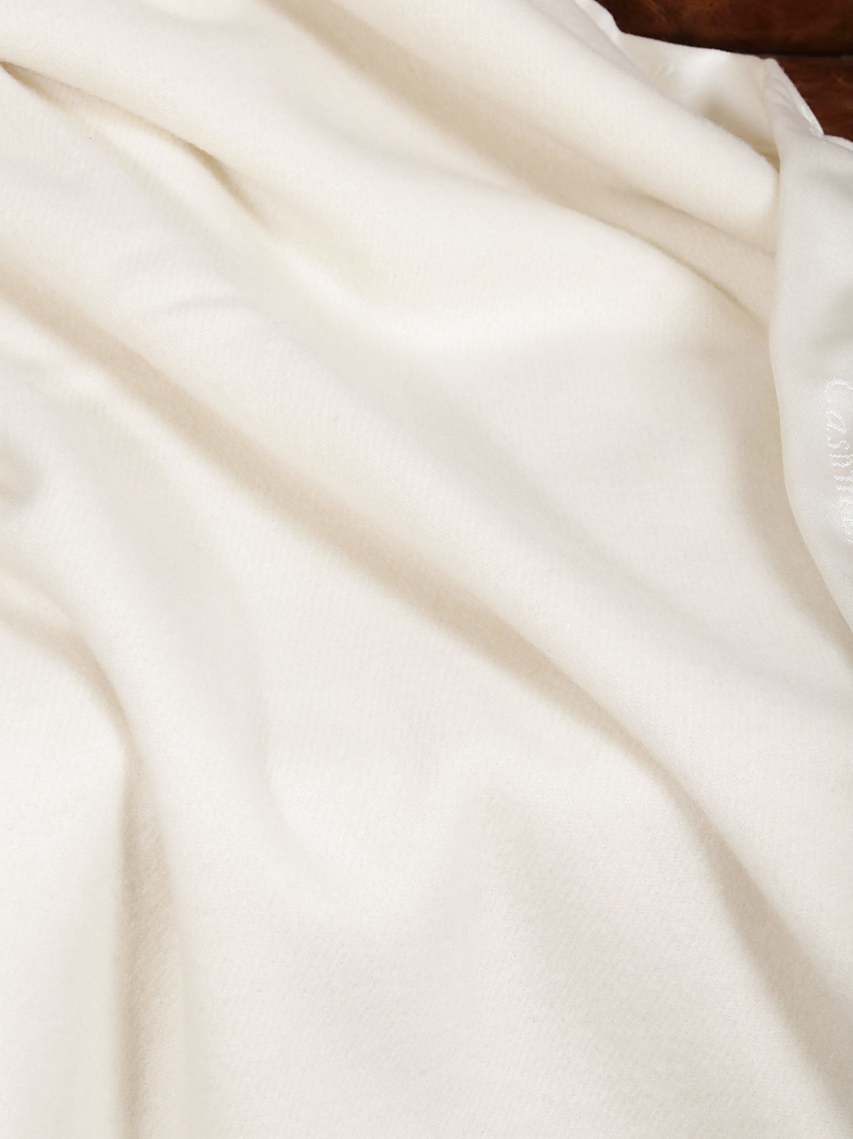Coperta Matrimoniale in Puro Cashmere con Bordatura Elegant greggio cop016_rcapi_002002 77180535112006