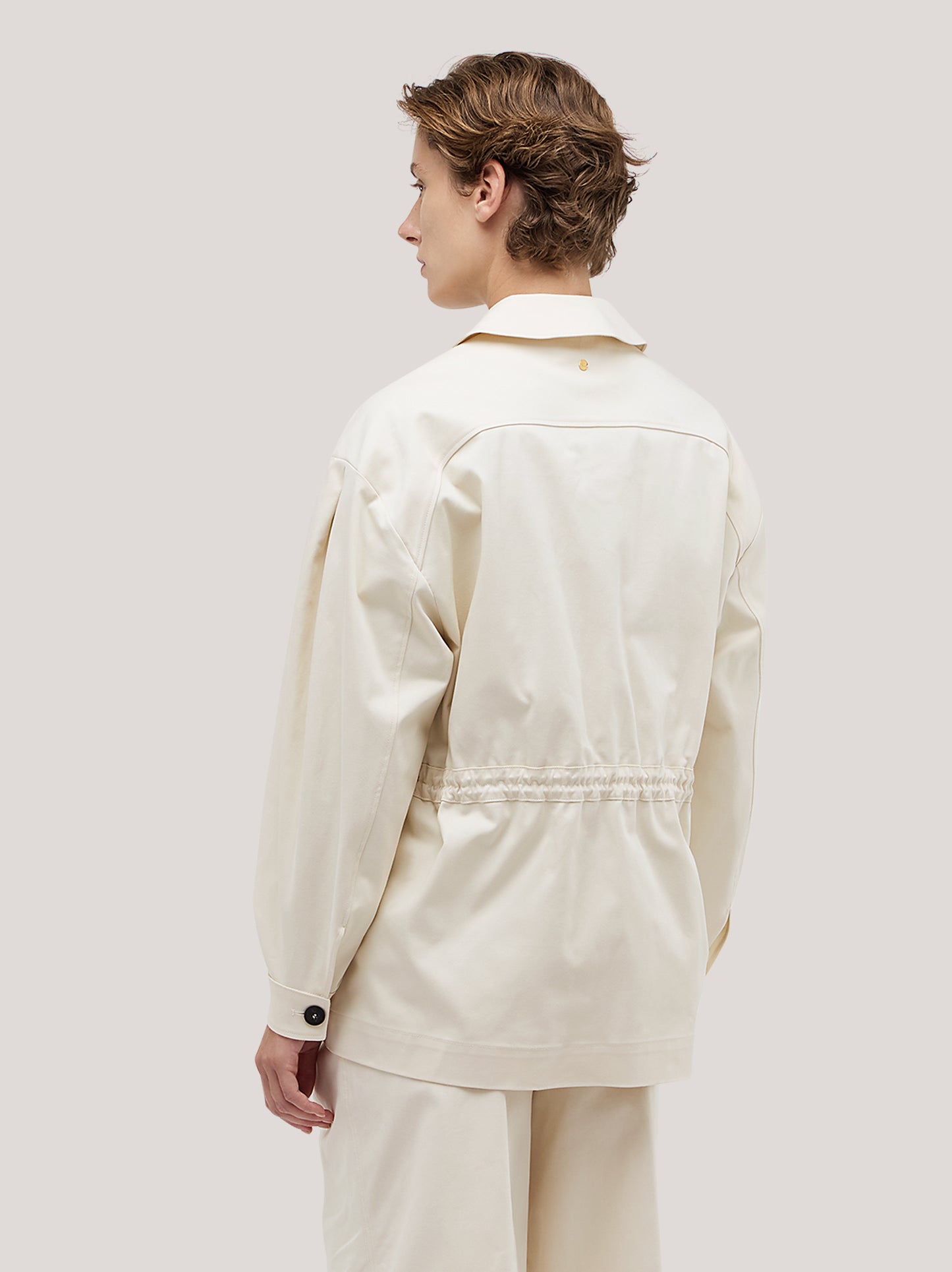 Giubbino con tagli su manica e coulisse in vita in gabardine panna cpa105_s2612b_tpanna 72020198392134